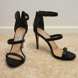 Steve Madden strappy sandals